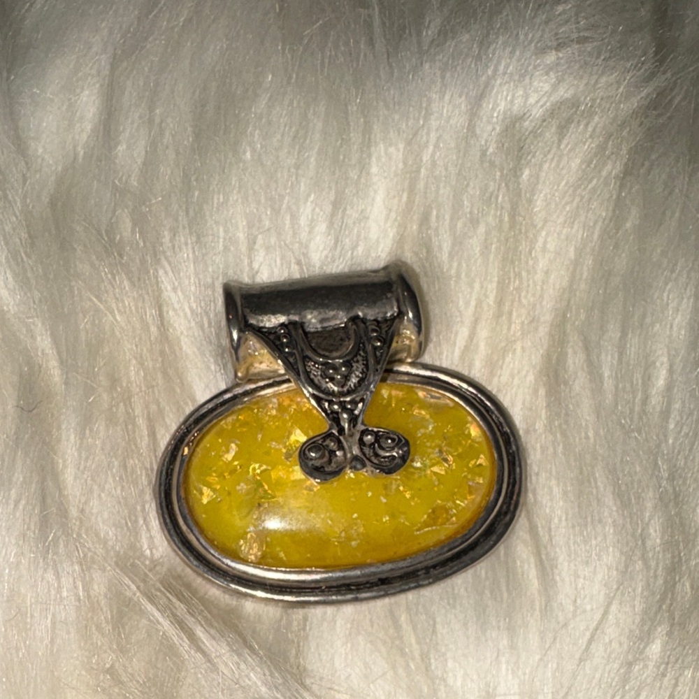 Elegant Silver and Yellow slide Pendant